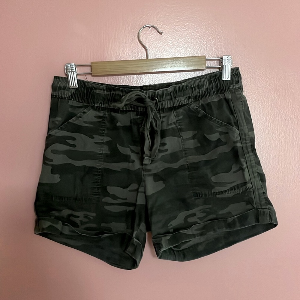 Camouflage shorts